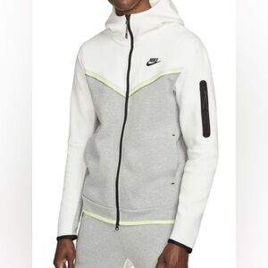 Men’s Nike Tech Fleece
